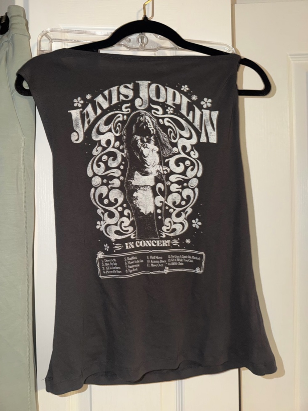 Janis Joplin Daydreamer Graphic Tank Top in Black